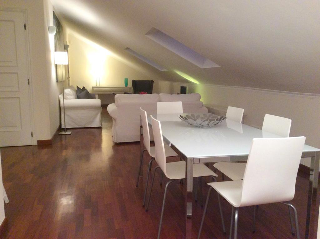 Apartment La Mansarda อัลบา ห้อง รูปภาพ