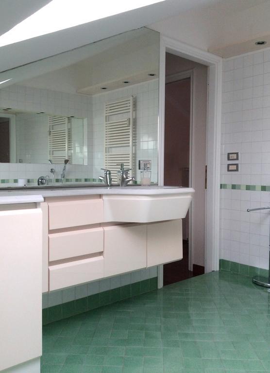 Apartment La Mansarda อัลบา ห้อง รูปภาพ